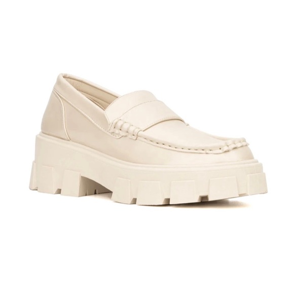 Olivia Miller Shoes - Olivia miller Women's Mikayla Flats Sz 8